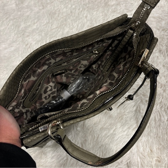 Guess Georgie satchel Olive green with Crossbody Strap Snake Skin Print - Picture 14 of 16